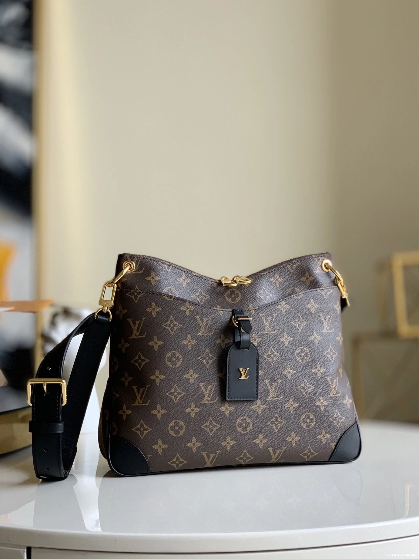 Official oldcobbler LOUIS VUITTON ODÉON MM 0808